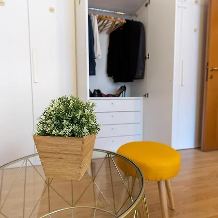 Piccola Parigi Design Apartment Milan