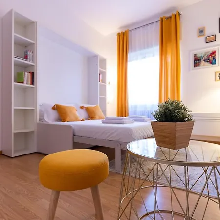 Apartment Piccola Parigi Design *
